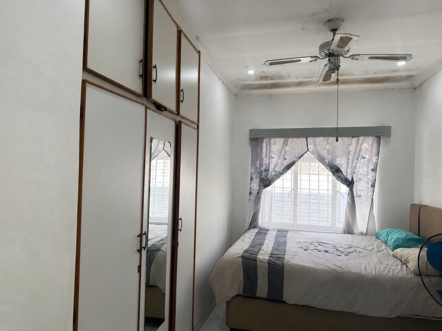 2 Bedroom Property for Sale in Rustenburg Central North West